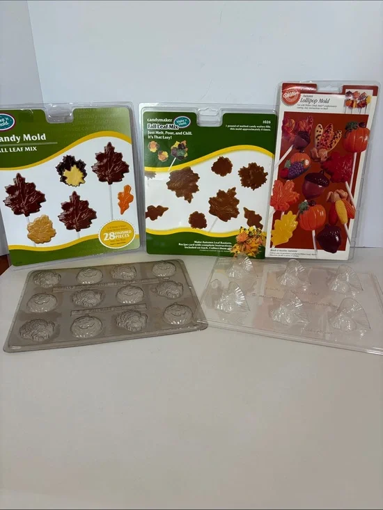 Wilton Fall leaf  and Thanksgiving Candy Molds - Brown, Orange, Yellow, Clear