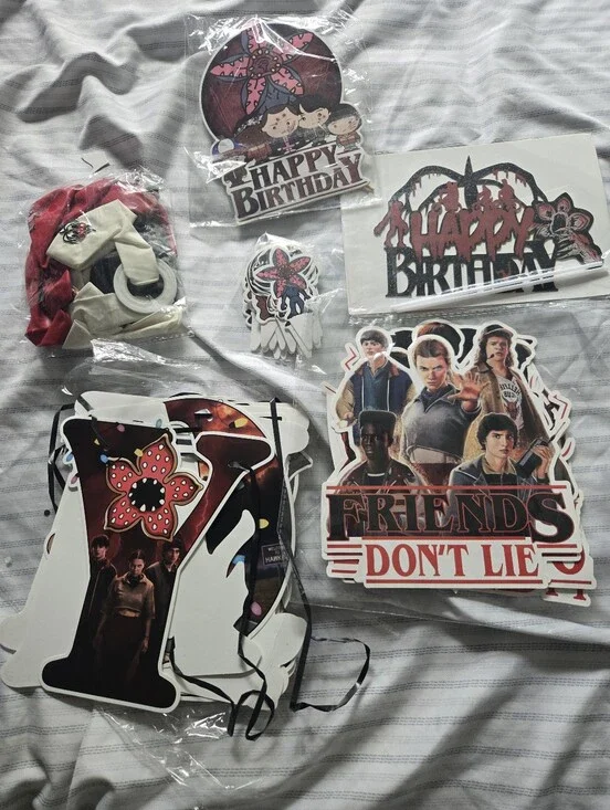 Stranger-Inspired Red & Black 'Friends Don't Lie' Party Banner - Unbranded
