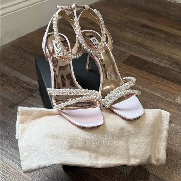 Badgley Mischka Pink Heels with Pearl Details Size 10