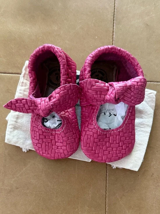 Freshly Picked Moccasin Size 4