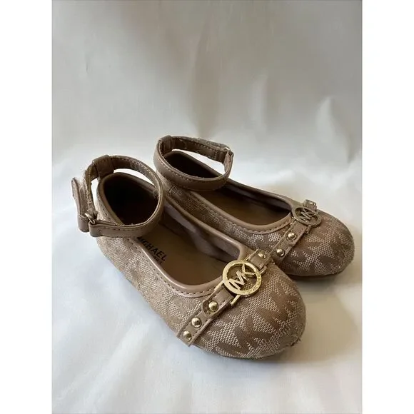 Michael kors toddler‎ size 6 shoes