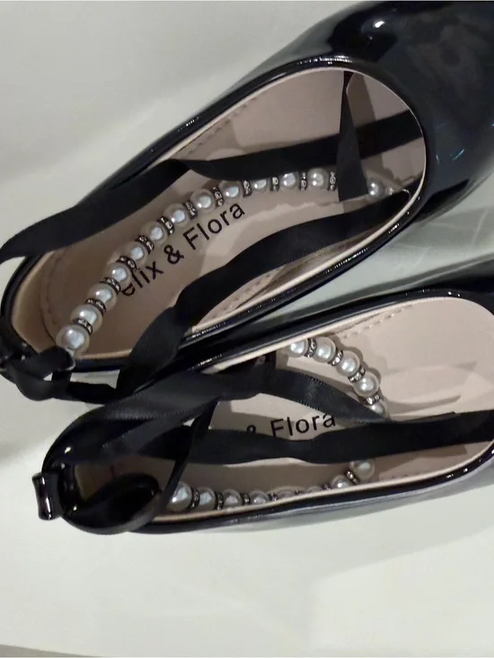 Felix & Flora Girls' Black Pearl-Trim Moccasins