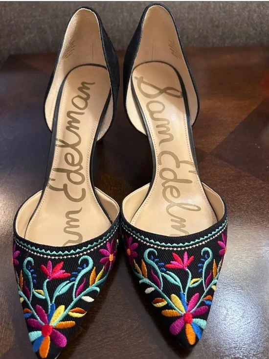 Sam Edelman Black Pointed-Toe D'Orsay Heels with Multicolor Floral Embroidery