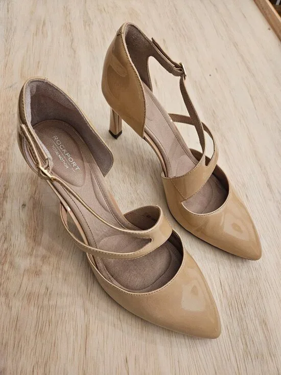 Rockport Total Motion patent leather tan heels
