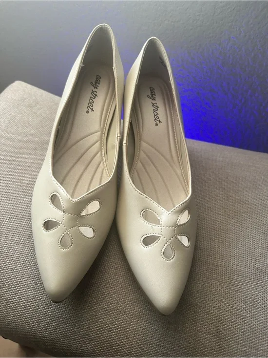 easy street Cream Pointed Toe Slip-On Flats with Floral Cutouts