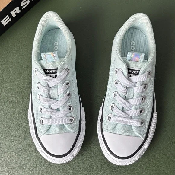 Converse CTAS Rave Ox Sneakers