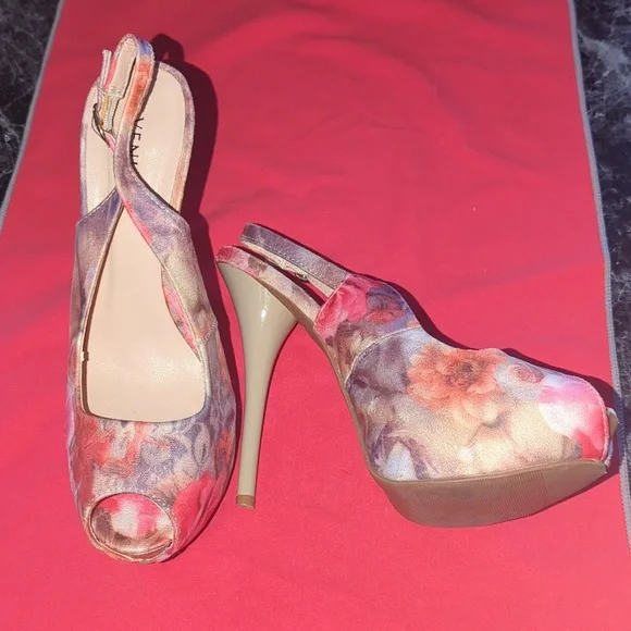 VENUS Floral Pastel Peekaboo Slingback Heels 9