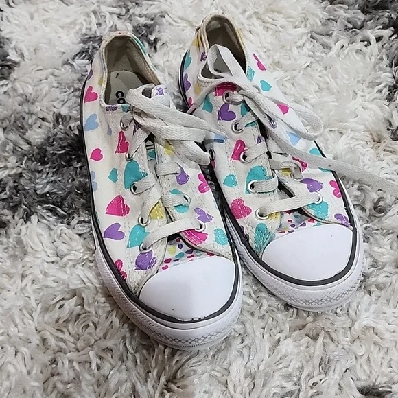 Converse Girls Chuck Taylor All Star Lace Up Heart Pattern Sneaker Shoes