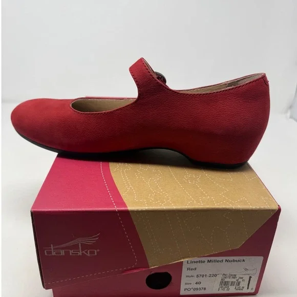 Dansko Linette Red Milled Nubuck Mary Jane Heels Womens 40 5701-220200