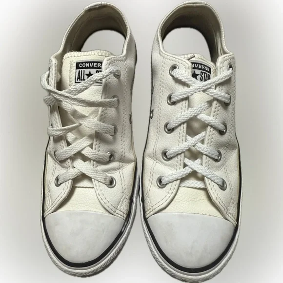 Converse Chuck Taylor Leather Junior White Low Top Size 3