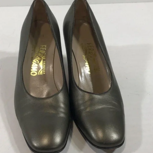 Salvatore Ferragamo Women's Bronze Leather Pumps Heels Shoes Size 9B