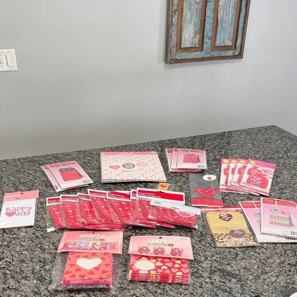 Valentine's Day Party treat gift bag Set - Red and Pink NEW