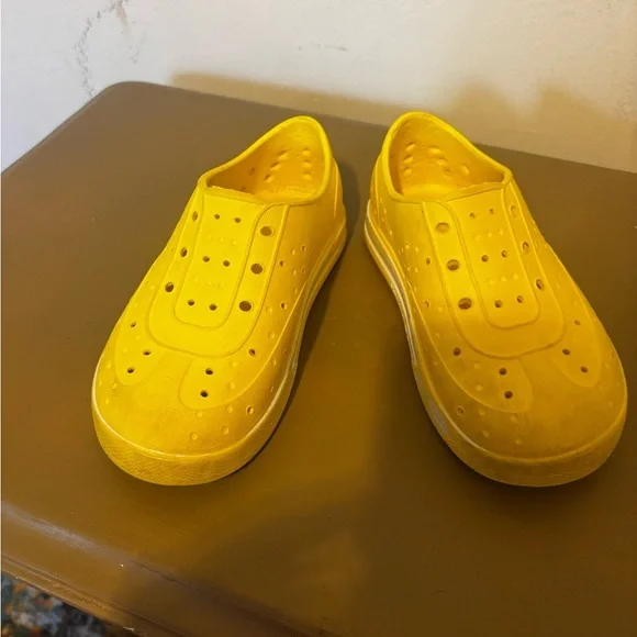Bright Yellow Slip-On Shoes 9/10