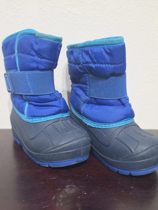Cat & Jack Blue & Teal Kids Snow Boots