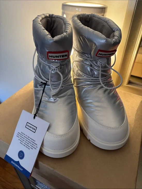 Hunter Metallic Silver Puffer Boots