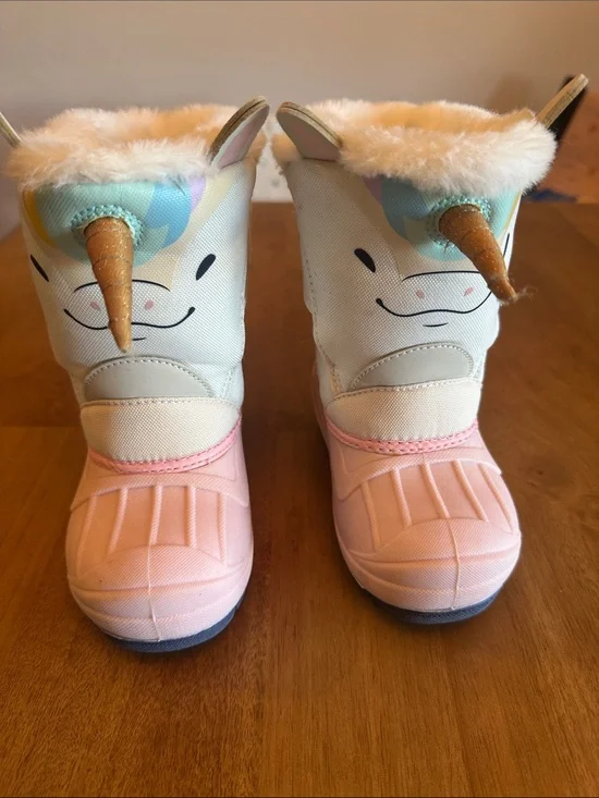 Cat & Jack size 7 Unicorn Pink and White Kids Snow Boots