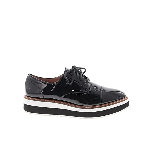 Halogen x Atlantic-Pacific Gabriela Flatform Derby in Navy and White
