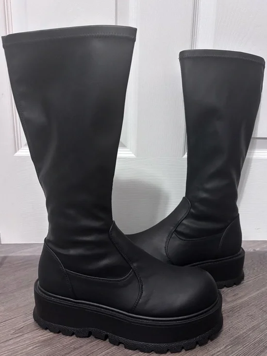 Demonia Slacker-200 Boots