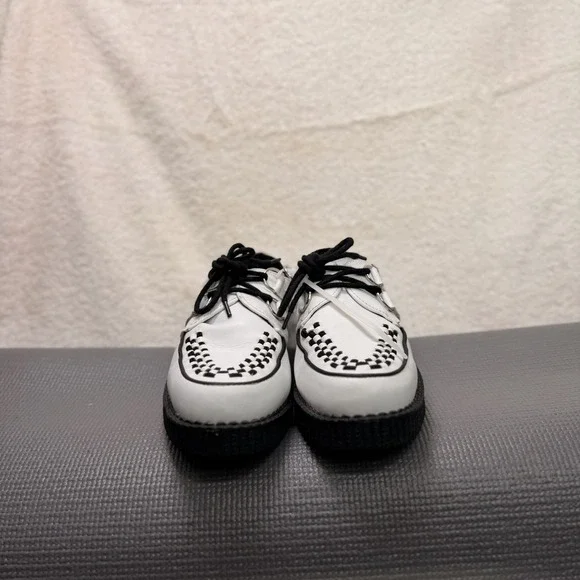 T.U.K.‎ TUK Womens White & Black Creepers Platform Lace Up Goth Punk Size 9