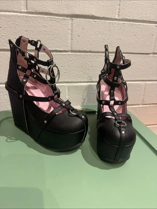 black platform demonias with pink interior