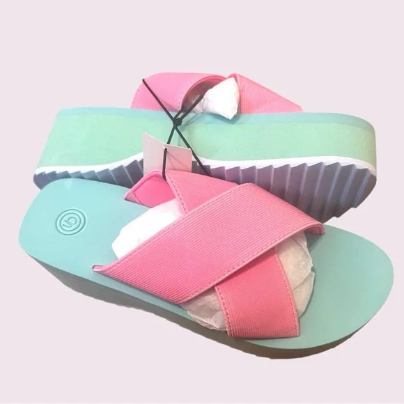 Nwt UO pastel platform sandals