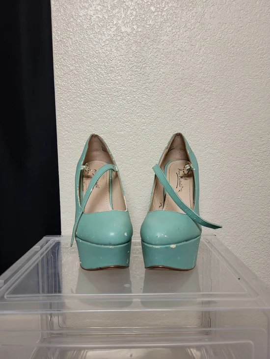 Mint Green Platform Mary Jane Pumps with Cross Strap - Unbranded