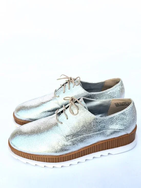 Treasure & Bond Noah Metallic Silver Platform Derby 8.5
