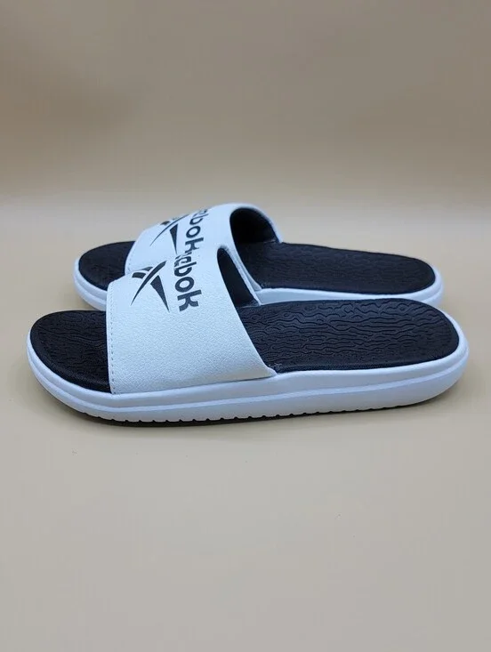 Reebok Little Kid's Slides Sandals Shoes Size 1Y White Black Sports Beach Pool