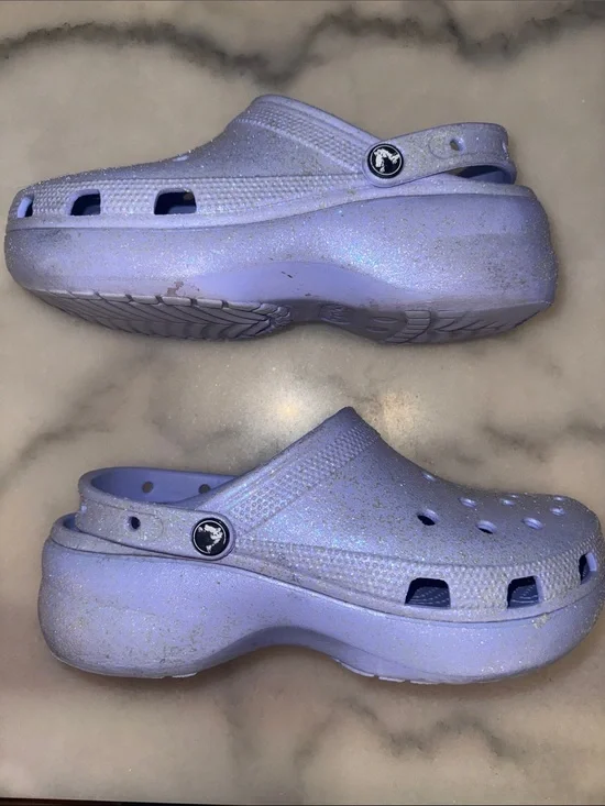 Crocs- lilac/glittery