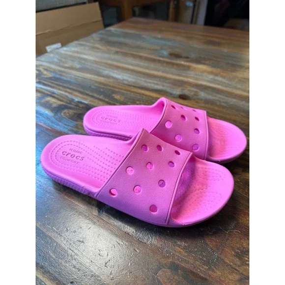 Crocs Classic Kids Slide Sandals Neon Pink Jibbitz Charms Size J2 Electric Pink
