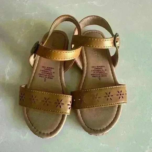 Old Navy Sandals for toddlers