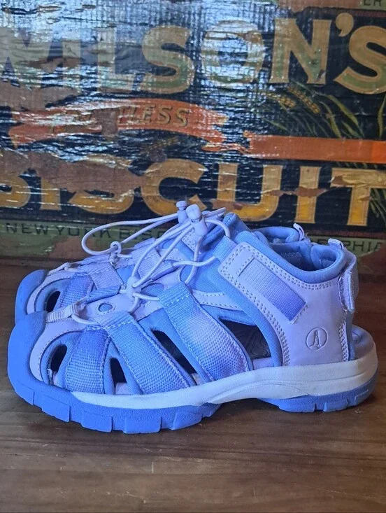 Lands' End Kids All Weather Closed Toe Sandals  Kids Size 13 Water Trail Shoes