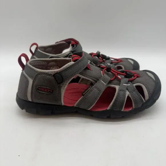 Keen Seacamp II CNX Sport Sandals Youth 4 Gray & Red Lace Lock Washable 1022985