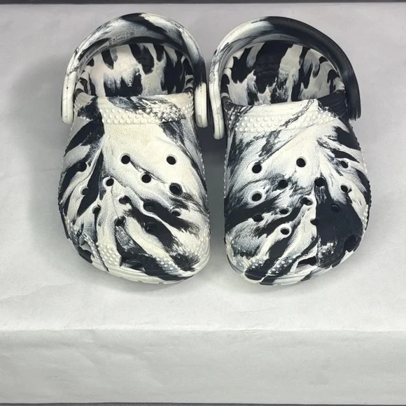 Crocs Kids Tie Dye Clogs Black White Toddler Size C4 Slip On Shoes