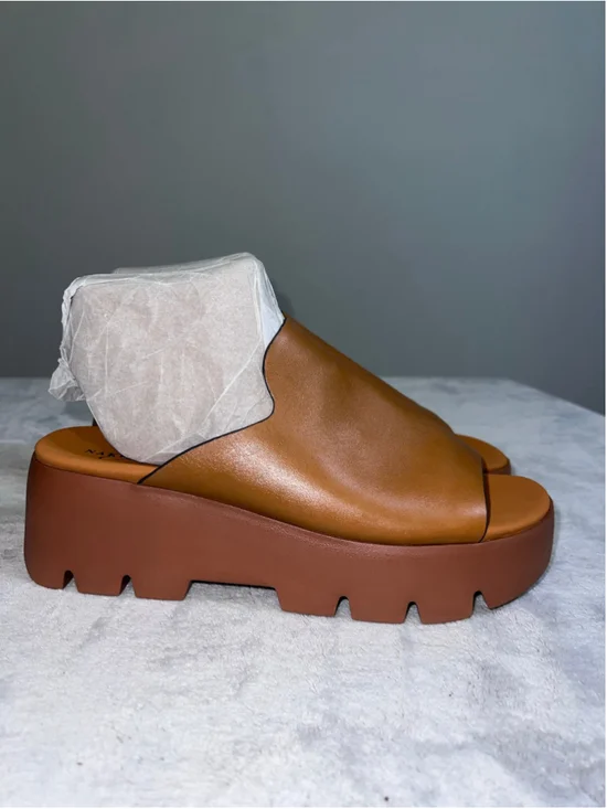 Naked Feet Drift Platform Sandals Brown Size 10