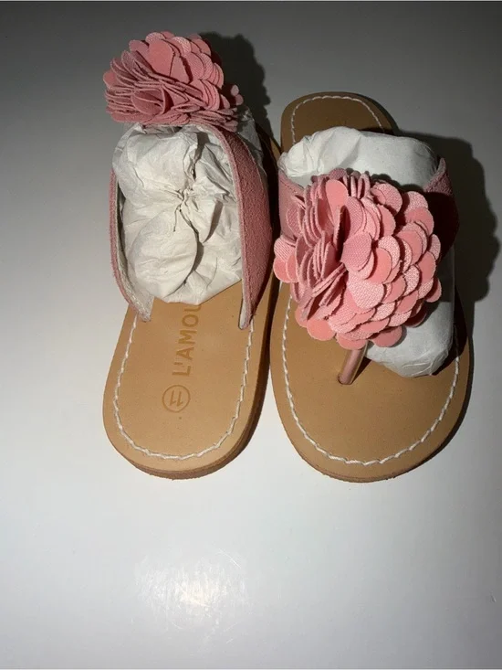 NWT L’Amour Girls Size 11 Pink Flower Thong Sandals |