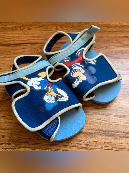 5/$15 USED Disney Blue Mickey & Donald Duck Kids Sandals 12-18 Months