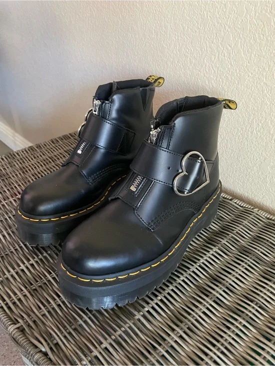 Dr Martens x Lazy Oaf Black Heart Buckle Booties Boots Women’s Size 7