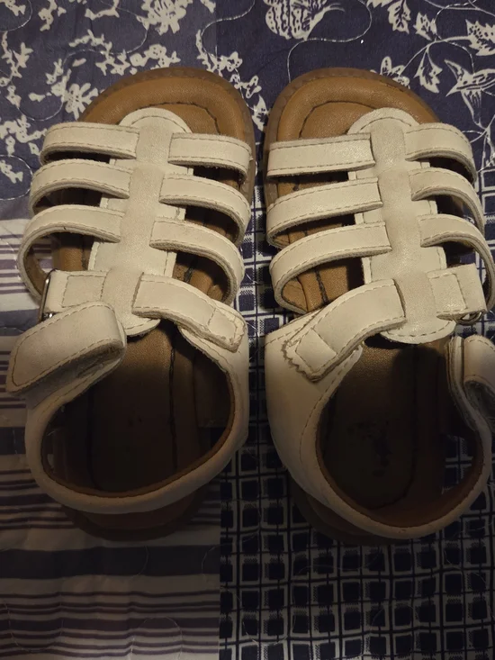 Kids White Leather Hook-and-Loop Sandals
