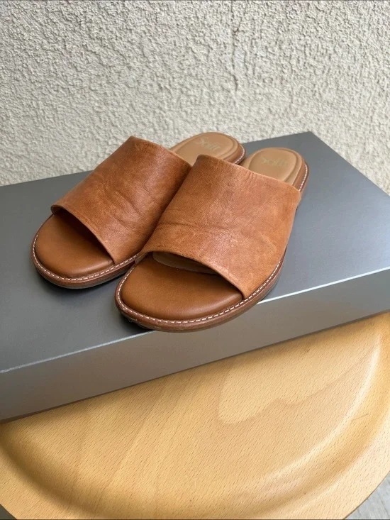 Sofft Tan Leather Slide Sandals