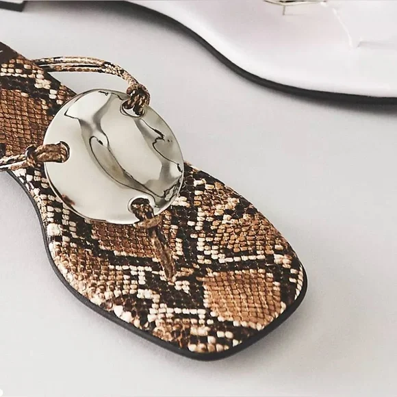 New Anthropologie Jeffrey Campbell Chance-it Sandal Snake Print Silver Disc SZ 9