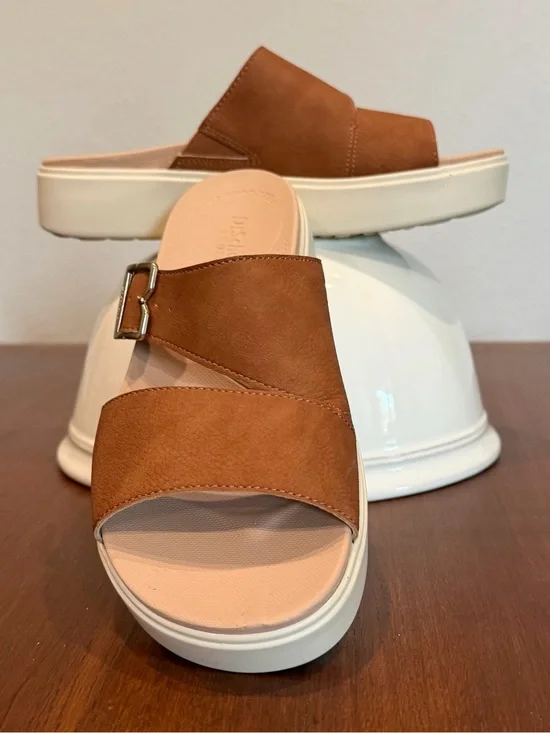 Dr. Scholl's Madison Cloud Platform Sandal Size 8.5