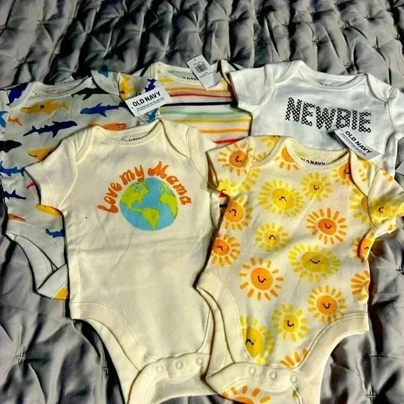 3 for 30$ Baby boy, Old Navy bundle Nwt