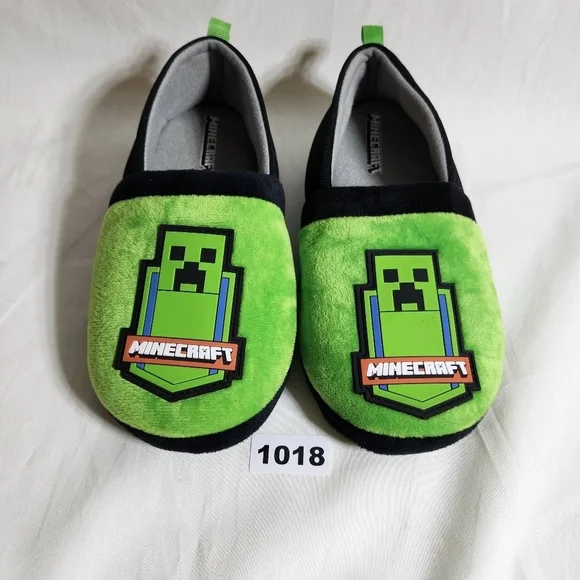 Minecraft Creeper Big Boy Slippers 4-5 Rubber Sole New Gamer
