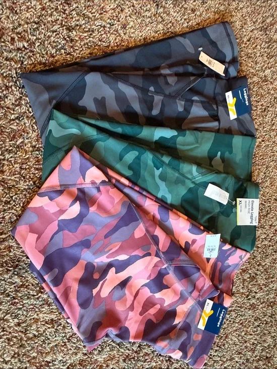 Old Navy Camo Leggings Trio in Pink, Green, and Black
