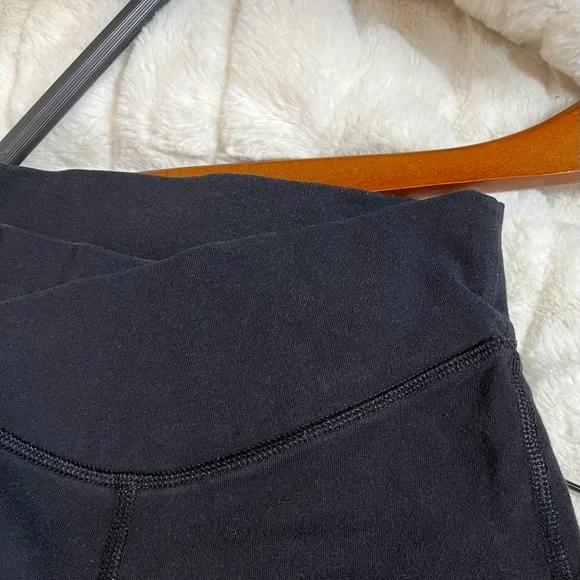 Old Navy Girls M/8 Black Criss Cross Yoga Pants Flare Spring Sporty School NYC