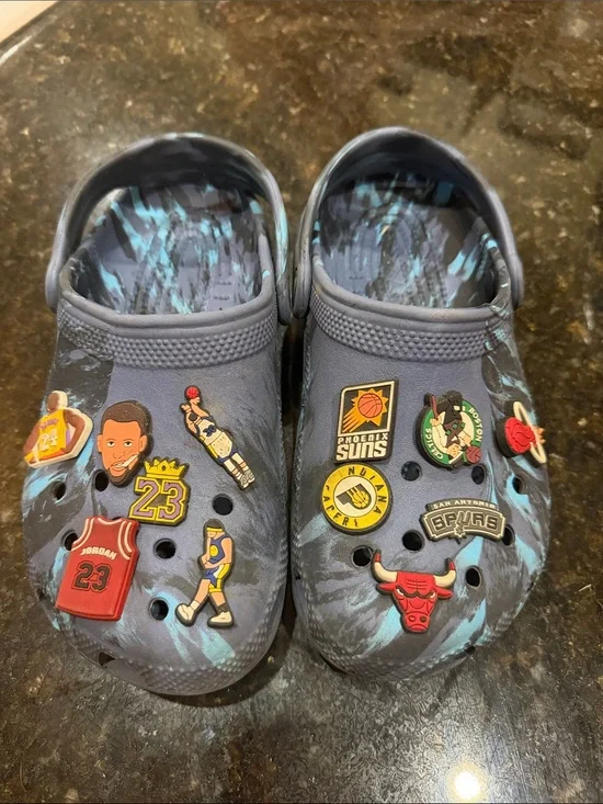 CROCS Kids Navy Clog with Teal Marbled Pattern and Basketball Charms