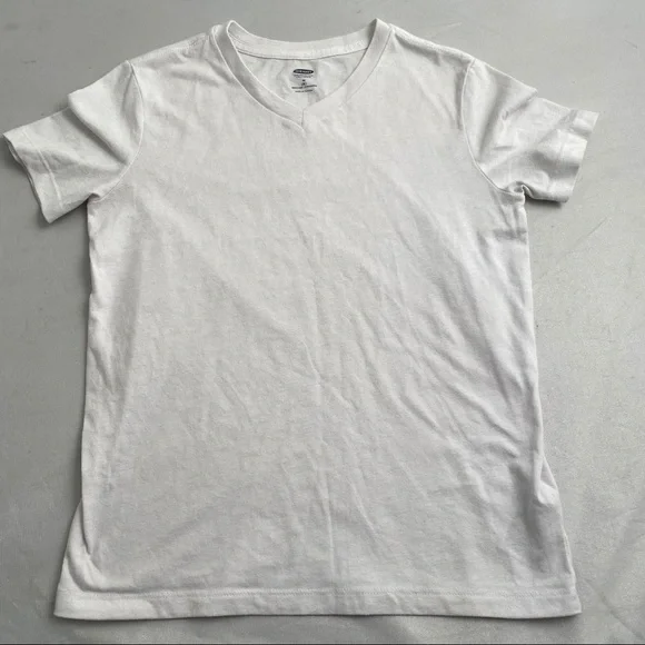 Old Navy white v-neck short sleeve t-shirt M = 8