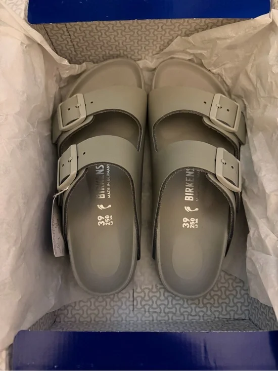 NIB Birkenstock Arizona Exquisite Leather Mineral Gray 39
