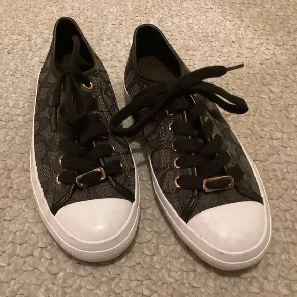 Coach Women’s Black/White Sneakers Size 6B